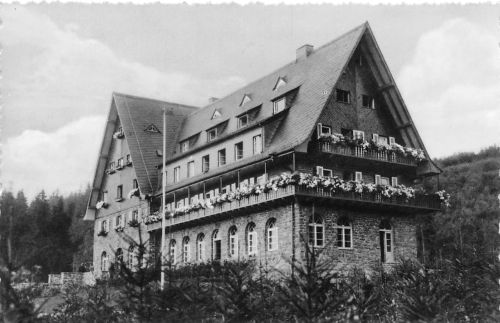 Hartenstein im Erzgebirge Ernst-Thälmann-Platz ngl 197.943