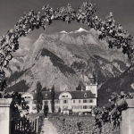 Maienfels, Graubünden, Schloss Salenegg mit Falknis ngl G0370