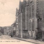 Frankreich 76 Aumale L`Hotel de Ville et la Poste gl1921 198.876