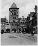 Lübeck Burgtor von der Stadtseite ngl 304.865