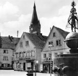 Neunkirchen (Saar) Marktplatz mit Brunnen ngl 305.044