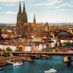 Köln a. Rh. Blick auf die Altstadt mit Dom ngl 305.696
