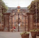 Neuwied a.Rh. ehem. Kurfürstliches Schloß gl 305.851