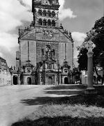 Trier Basilika St. Matthias mit Pacellikreuz ngl 305.899