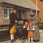 Fanö, Familie in Festtagstracht gl1981 G4596