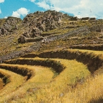Perú Pisac, Incaic terraces and ruins on the top ngl D6160