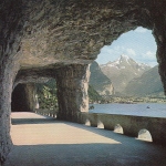 Axenstraße am Vierwaldstättersee mit Flüelen und Bristenstock ngl E1527