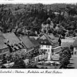 Lautenthal i.Harz Marktplatz mit Hotel Rathaus bahnpgl1955 181.363