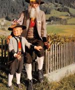 A Zillertal Trachten ngl 188.011