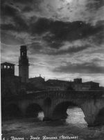 I Italien Verona Ponte Romano (Notturno) ngl 188.039