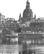 Dresden Frauenkirche vom Neustädter Ufer gl1985 189.386