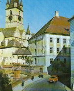 Sibiu, Straßenbildmit Kirche ngl E6361
