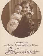 Herzogin von Braunschweig und Lüneburg mit iErnst August (?) ngl F1394