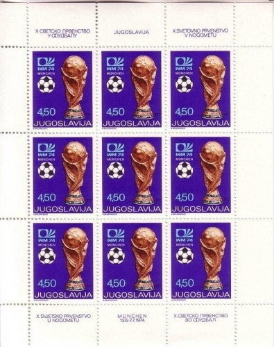 JUGOSLAWIEN MI-NR. 1567 POSTFRISCH(MINT) KLEINBOGEN FUSSBALL WM DEUTSCHLAND 1974 FIFA POKAL