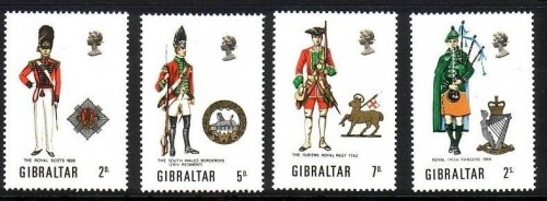 GIBRALTAR MI-NR. 237-240 POSTFRISCH MILITÄRUNIFORMEN (II) 1970