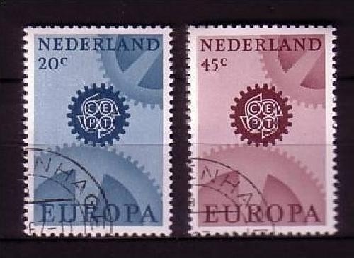 NIEDERLANDE MI-NR. 878-879 x GESTEMPELT(USED) EUROPA 1967 ZAHNRÄDER