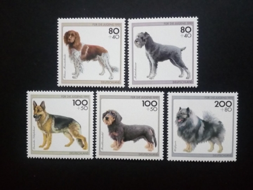 DEUTSCHLAND MI-NR. 1797-1801 POSTFRISCH(MINT) HUNDERASSEN 1995 SCHÄFERHUND DACKEL SPITZ