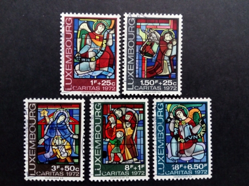 LUXEMBOURG MI-NR. 853-857 GESTEMPELT CARITAS 1972 GLASMALEREI