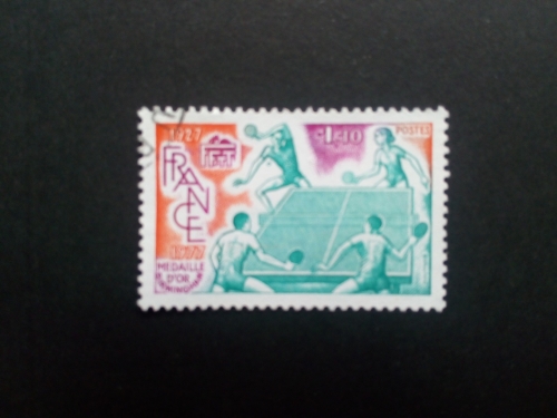 FRANKREICH MI-NR. 2060 GESTEMPELT(USED) FRANZÖSISCHER TISCHTENNISBUND 1977