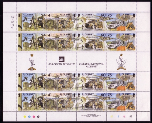 ALDERNEY MI-NR. 90-93 POSTFRISCH(MINT) KLEINBOGEN FERNMELDEREGIMENT AUTO FLUGZEUG HUBSCHRAUBER