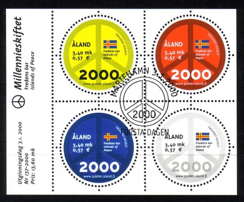 ALAND BLOCK 4 GESTEMPELT(USED) JAHRTAUSENDWECHSEL FRIEDENSBEWEGUNG FLAGGE 2000