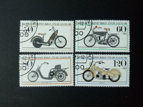 BERLIN MI-NR. 694-697 GESTEMPELT(USED) JUGEND 1983 MOTORRÄDER
