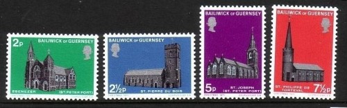 GUERNSEY MI-NR. 58-61 POSTFRISCH(MINT) WEIHNACHTEN 1971 - KIRCHEN
