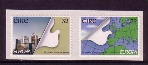 IRLAND MI-NR. 892-893 POSTFRISCH(MINT) EUROPA 1995 - FRIEDEN und FREIHEIT FRIEDENSTAUBE SELBSTKLEBEND