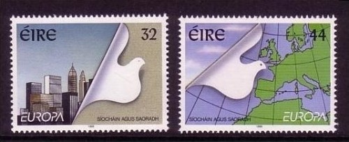 IRLAND MI-NR. 890-891 POSTFRISCH(MINT) EUROPA 1995 FRIEDEN und FREIHEIT TAUBE