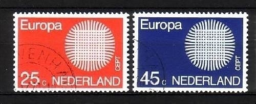 NIEDERLANDE MI-NR. 942-943 GESTEMPELT(USED) EUROPA 1970 SONNENSYMBOL