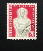 BERLIN MI-NR. 119 GESTEMPELT(USED) GEDENKTAG DES ATTENTATS AUF HITLER 1954