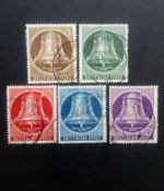 BERLIN MI-NR. 101-105 GESTEMPELT(USED) FREIHEITSGLOCKE KLÖPPEL Mitte
