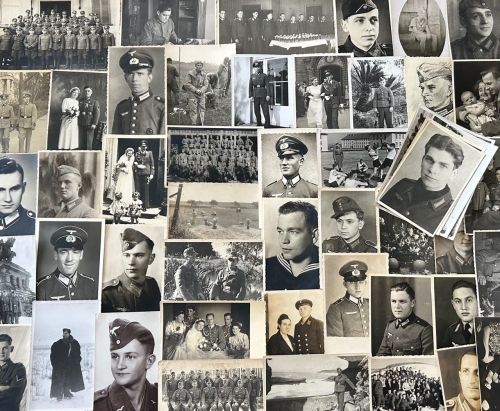 Lot / Konvolut 50 Orig. Fotos Porträt deutsche Soldaten Uniform 2. WK Grossfoto