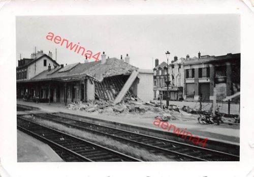 zerstörter Bahnhof vor Paris Frankreich