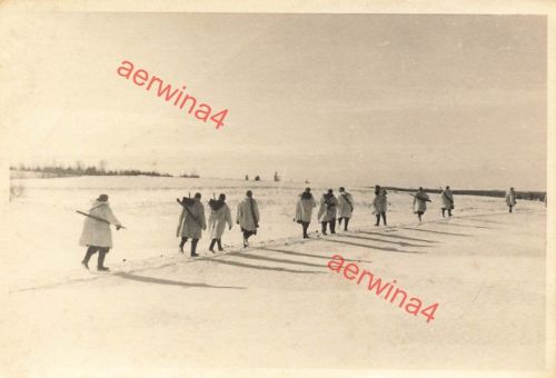 Einsatz deutsche Soldaten Partisanenkampf Wintertarn Leningrad Russland Ostfront
