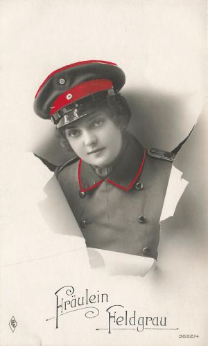 AK 1.WK Fräulein Feldgrau Uniform Damen Portrait Pariotika Postkarte