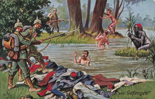 AK 1.WK Arthur Thiele Erwischt und Gefangen Soldaten beim Baden Patriotika