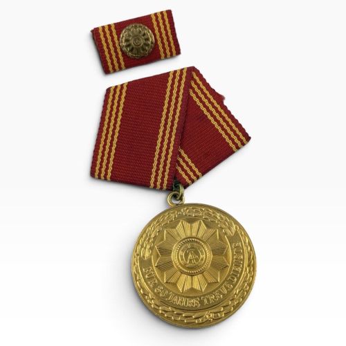 DDR Medaille für 30 Jahre Treue Dienste Bewaffnete Organe MdI