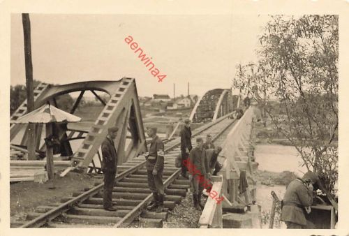 Foto Deutsche Pioniere Pruth-Behelfsbrücke Cernowitz Ukraine Ostfront