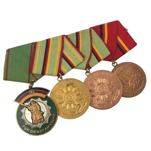 DDR MdI 4er Ordensspange Ehrenzeichen VP Verdienstmedaillen MdI & Kampfgruppen