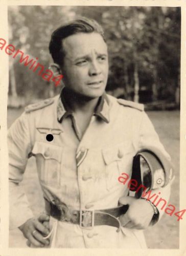 Foto Portrait Wehrmacht Sanitätsoffizier weiße Sommer Dienstuniform