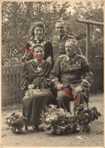 Foto Portrait Soldaten Familie EK-2 große Orden Spange Frauen Großfoto