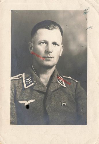 Foto WW2 Portrait Luftwaffen Soldat Feldspange Ostfront 1942 Großfoto