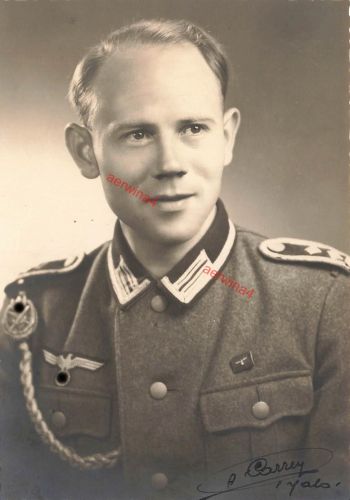 Foto WW2 Portrait Deutscher Soldat Schützenschnur Feldspange Großfoto