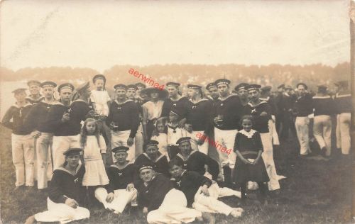 Foto-AK 1.WK Matrosen Mützenband Friedrich der Große Tellermütze Wilhelmshaven