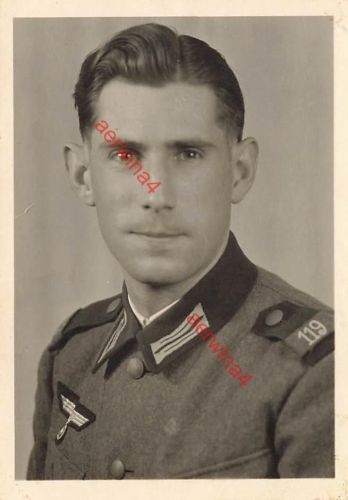 Portrait deutscher Soldat Schulterklappe Inf. Regt. 119 Stuttgart