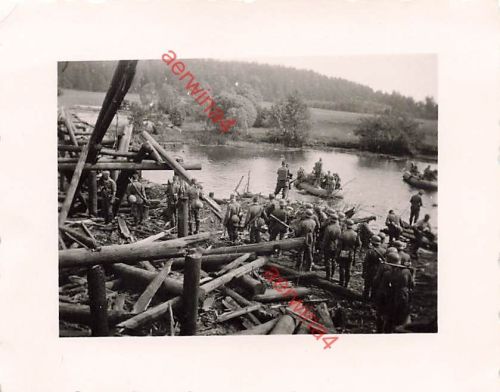 Gesprengte Aisne Brücke Schlauchboot Übergang Soldaten I.R. 119 Frankreich