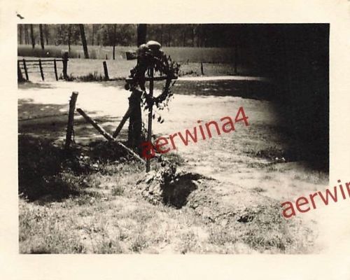 Deutsches Heldengrab Stahlhelm bei Stavelot Belgien