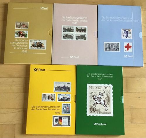 5 Jahrbücher Die Sonderpostwertzeichen Bundespost 1986 - 1990 Komplett postfr.