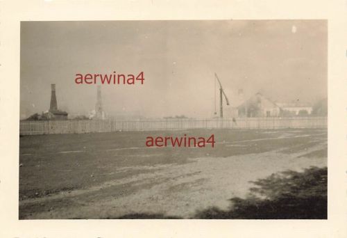 Verbranntes Dorf Rauchwolken in Grabowiec Polen